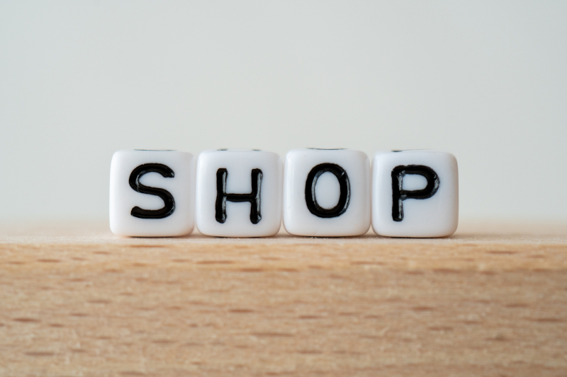 SHOPの文字